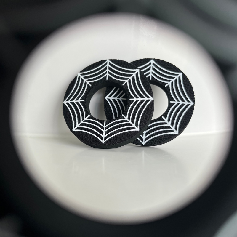 Spider Web Grip Donuts