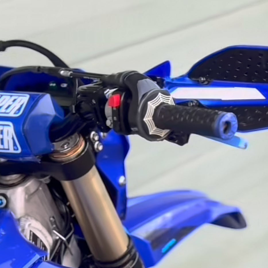 Spider Web Grip Donuts